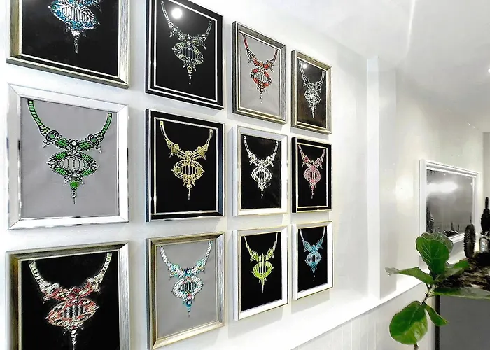Kit-ti's Art - Modern Classic 3br Townhome In Sukhumvit Holiday home *