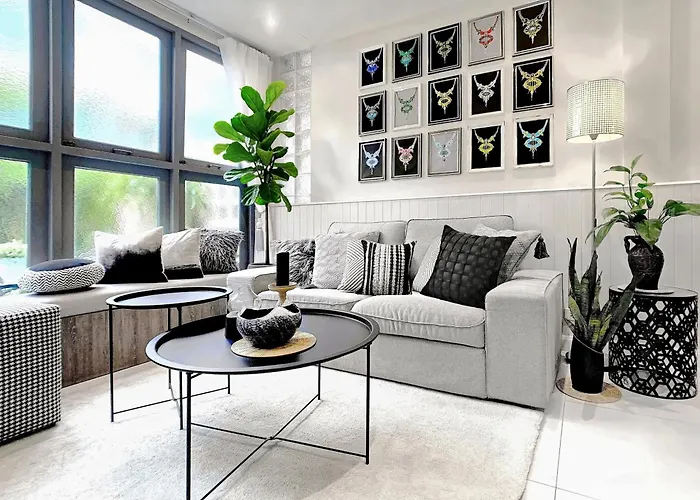 Kit-ti's Art - Modern Classic 3br Townhome In Sukhumvit